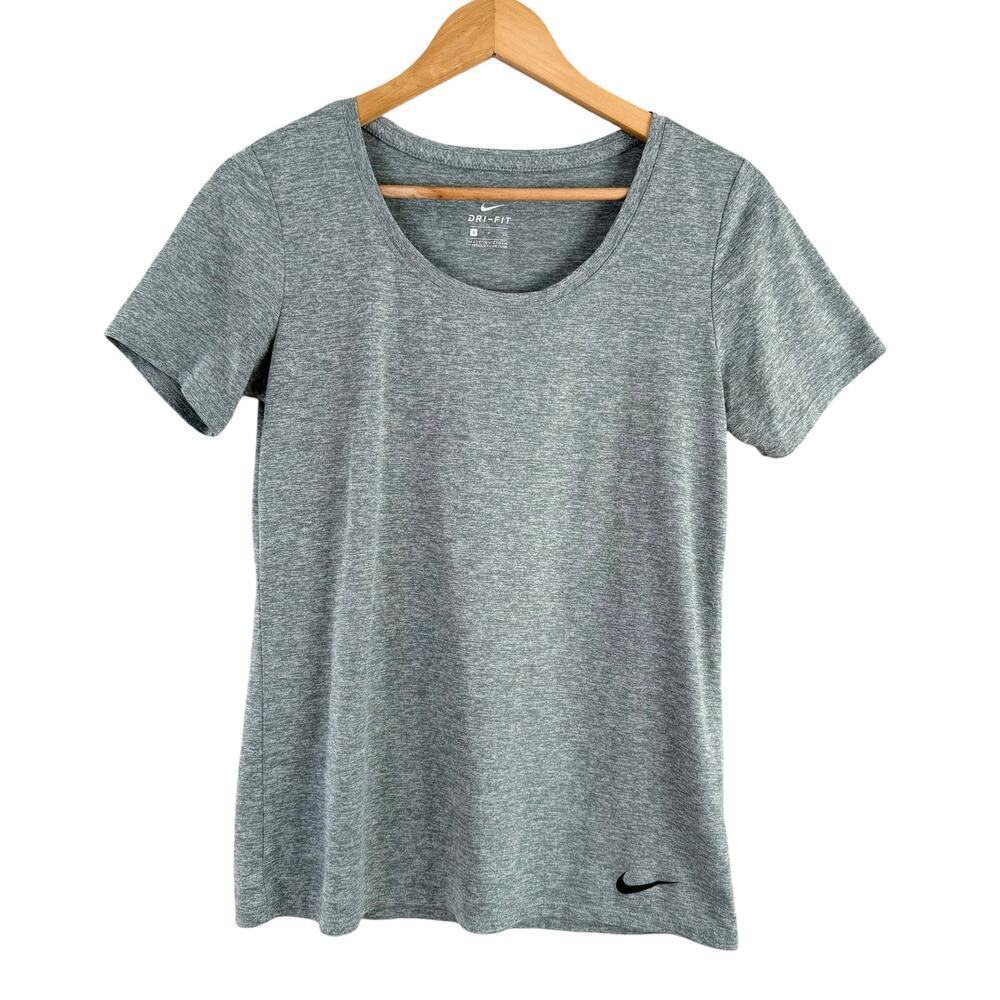 Nike Dry Fit Short Sleeve T-Shirt Workout Top in Green, Size Small‎